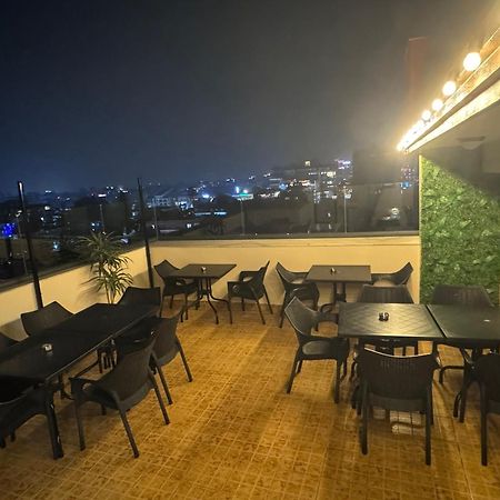 The Luxe Inn Boutique Hotel Kathmandu Buitenkant foto
